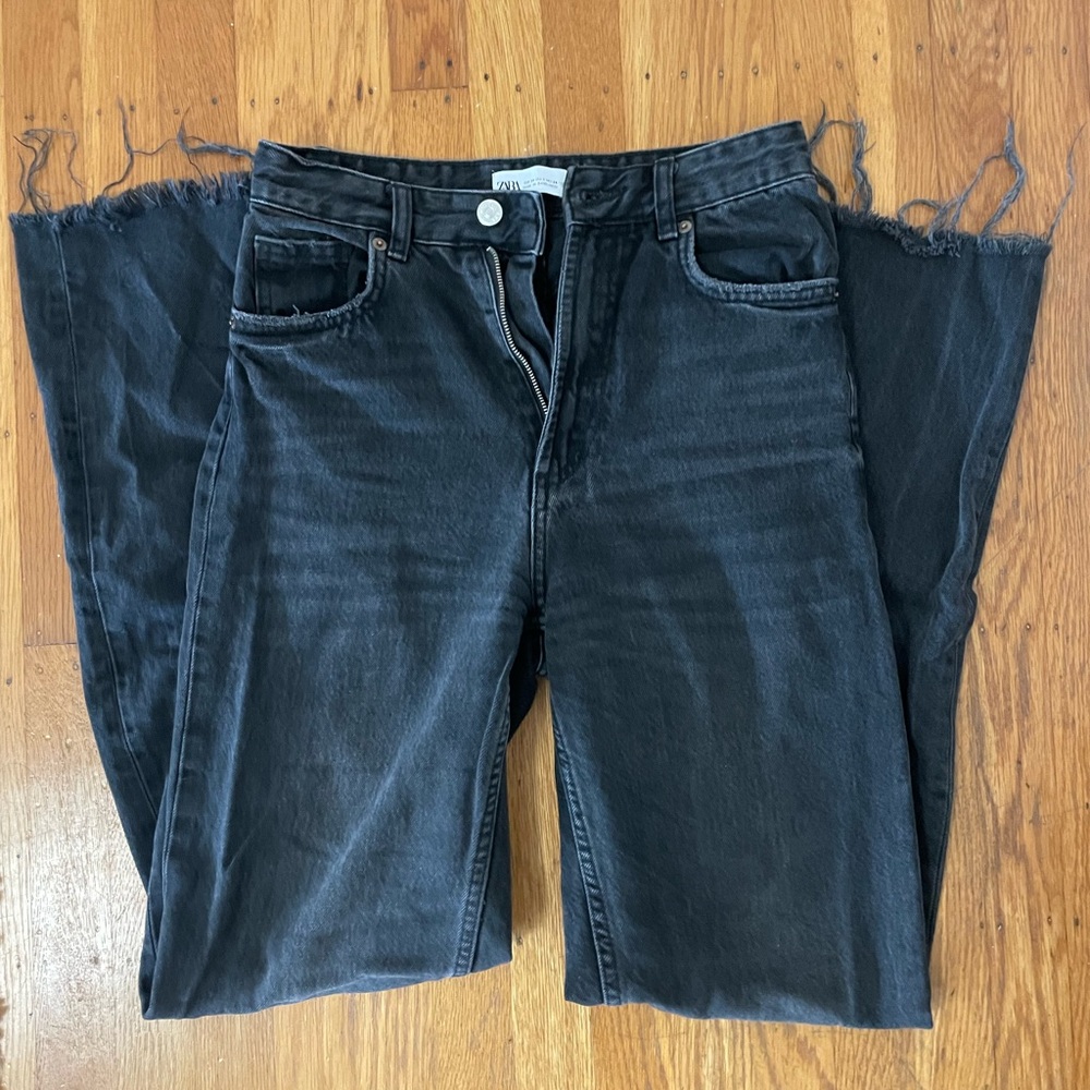 Zara Balck Straight Leg High Waisted Jeans